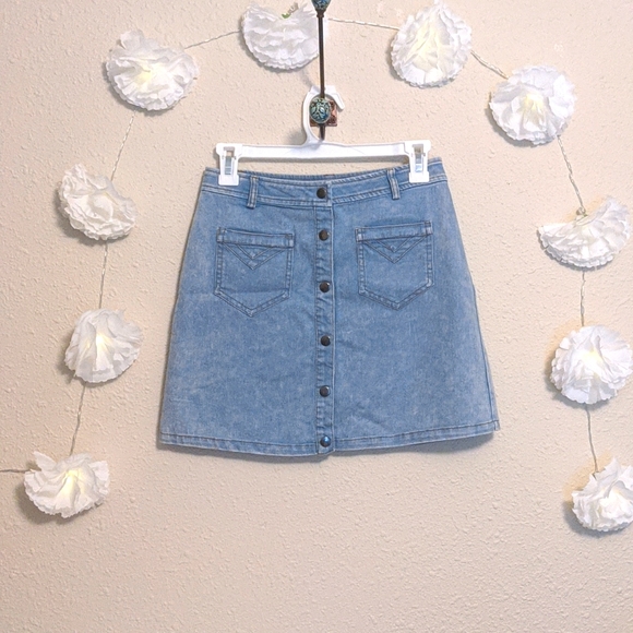 Love Riche Dresses & Skirts - Clearance Sale!! $3!!Love Riche Denim Button-Up Skirt Size Small